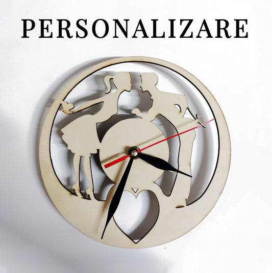 Ceas de perete personalizat