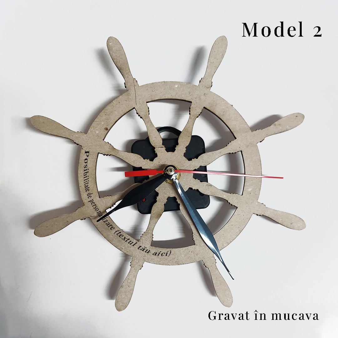 Ceas de perete personalizat